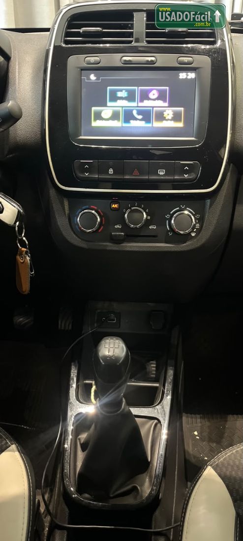 Renault Kwid Intense 1.0 Mecânico Flex 2021/2022 — foto 8 de 14