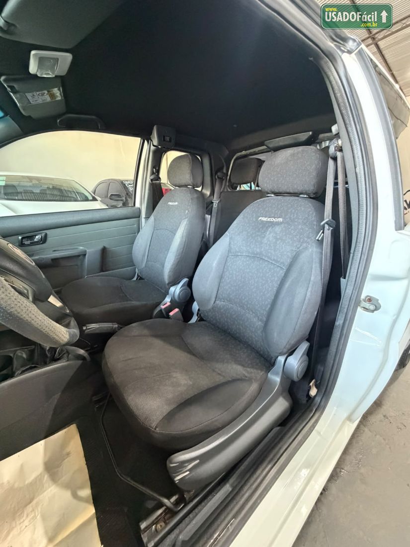Fiat Strada Freedom CD 1.4 Flex 2019/2019 — foto 4 de 8