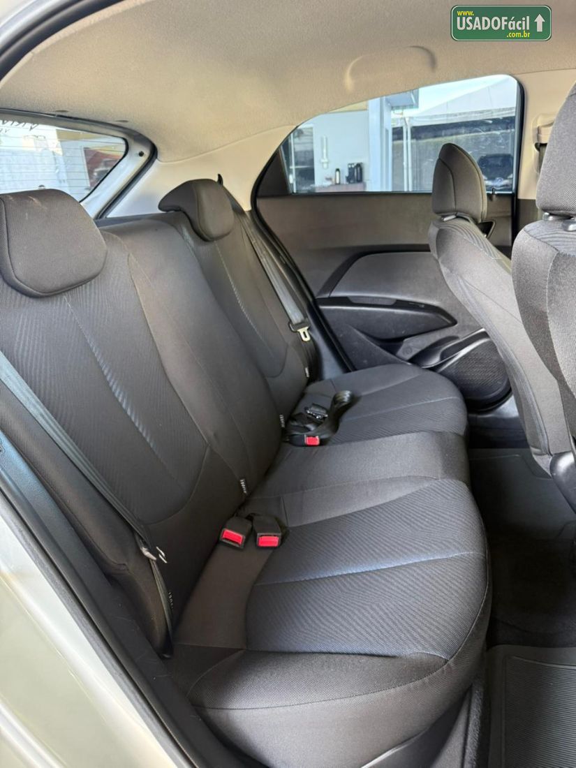 Hyundai HB20 Hatch Comfort Style 1.6 Mecânico Flex 2013/2014 — foto 2 de 11