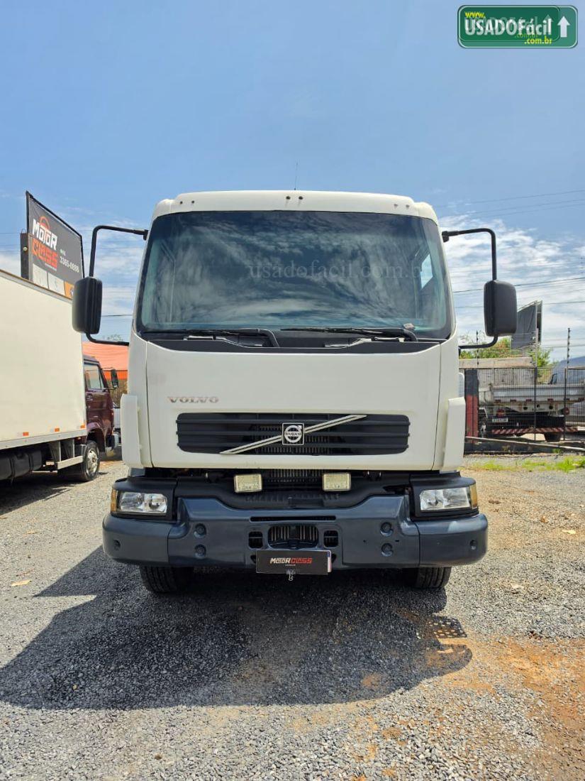 VOLVO volvo 310 CAÇAMBA 2011/2011 — foto 3 de 9