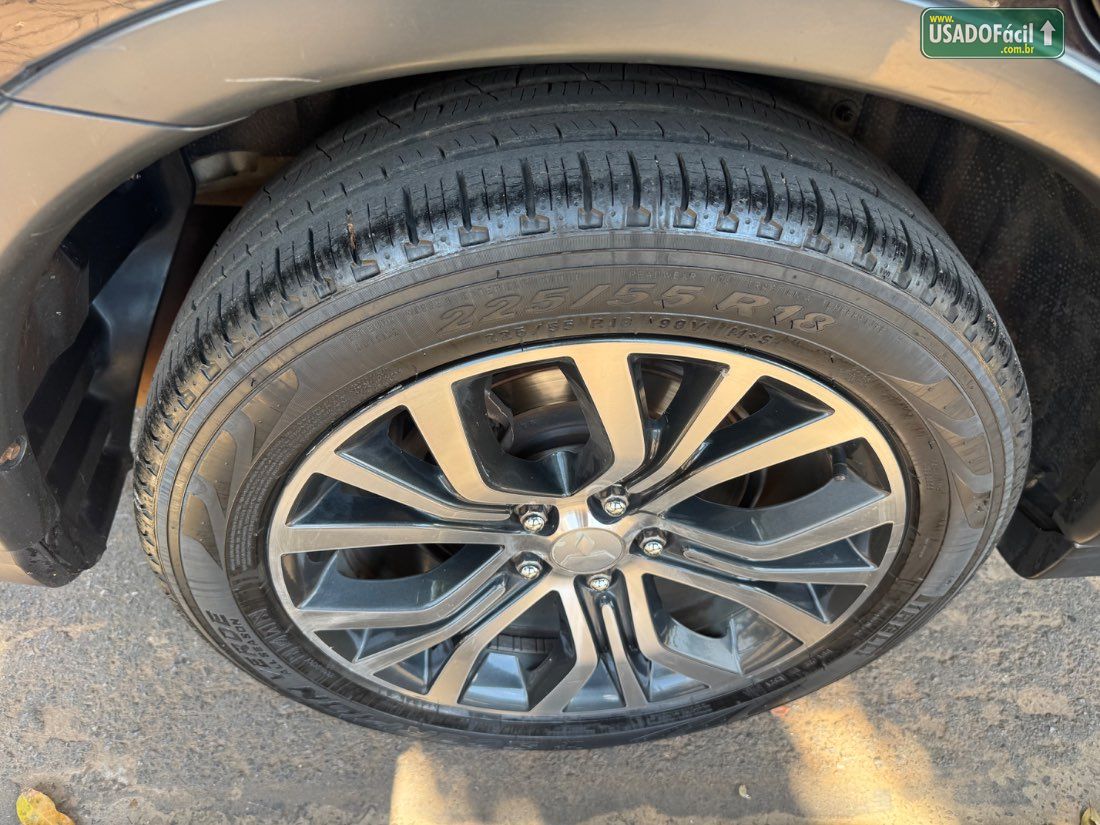 Mitsubishi Outlander 2.0 Automático 2015/2016 — foto 10 de 23
