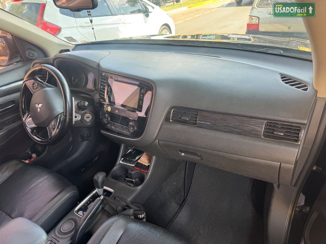 Mitsubishi Outlander 2.0 Automático 2015/2016 — foto 12 de 23