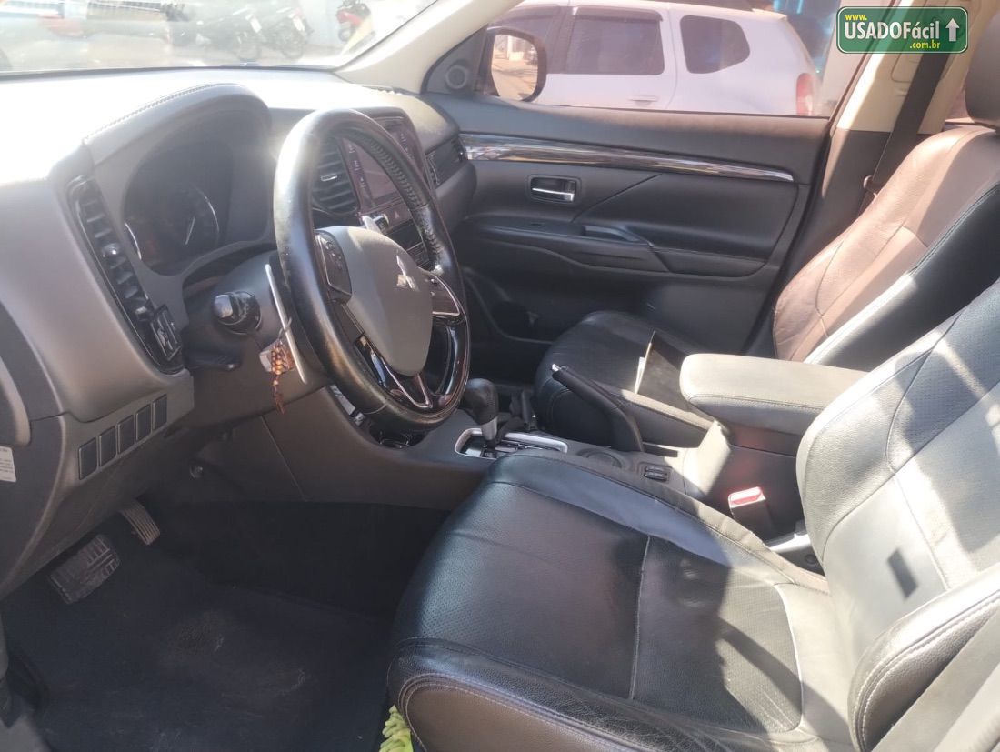Mitsubishi Outlander 2.0 Automático 2015/2016 — foto 2 de 23