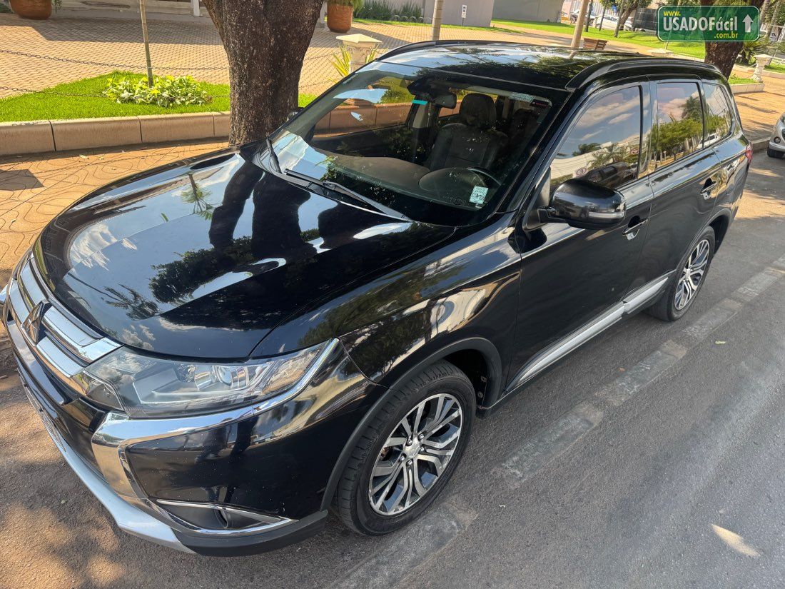 Mitsubishi Outlander 2.0 Automático 2015/2016 — foto 21 de 23