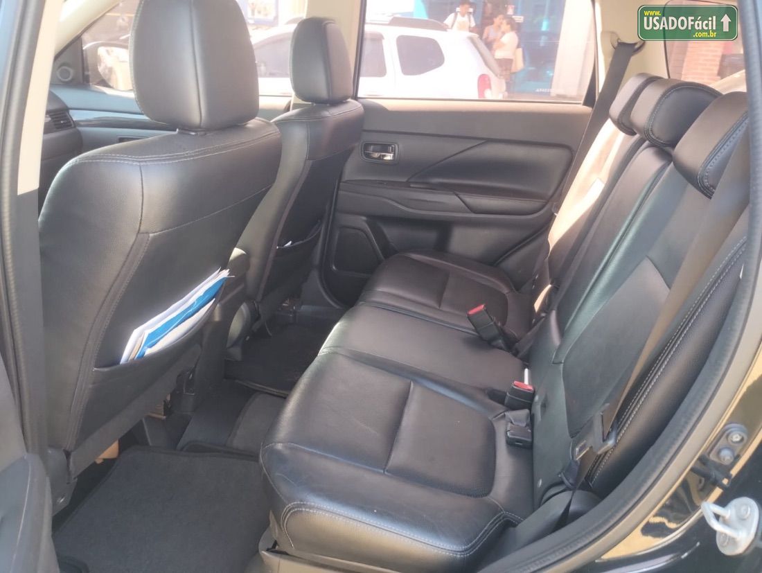 Mitsubishi Outlander 2.0 Automático 2015/2016 — foto 4 de 23