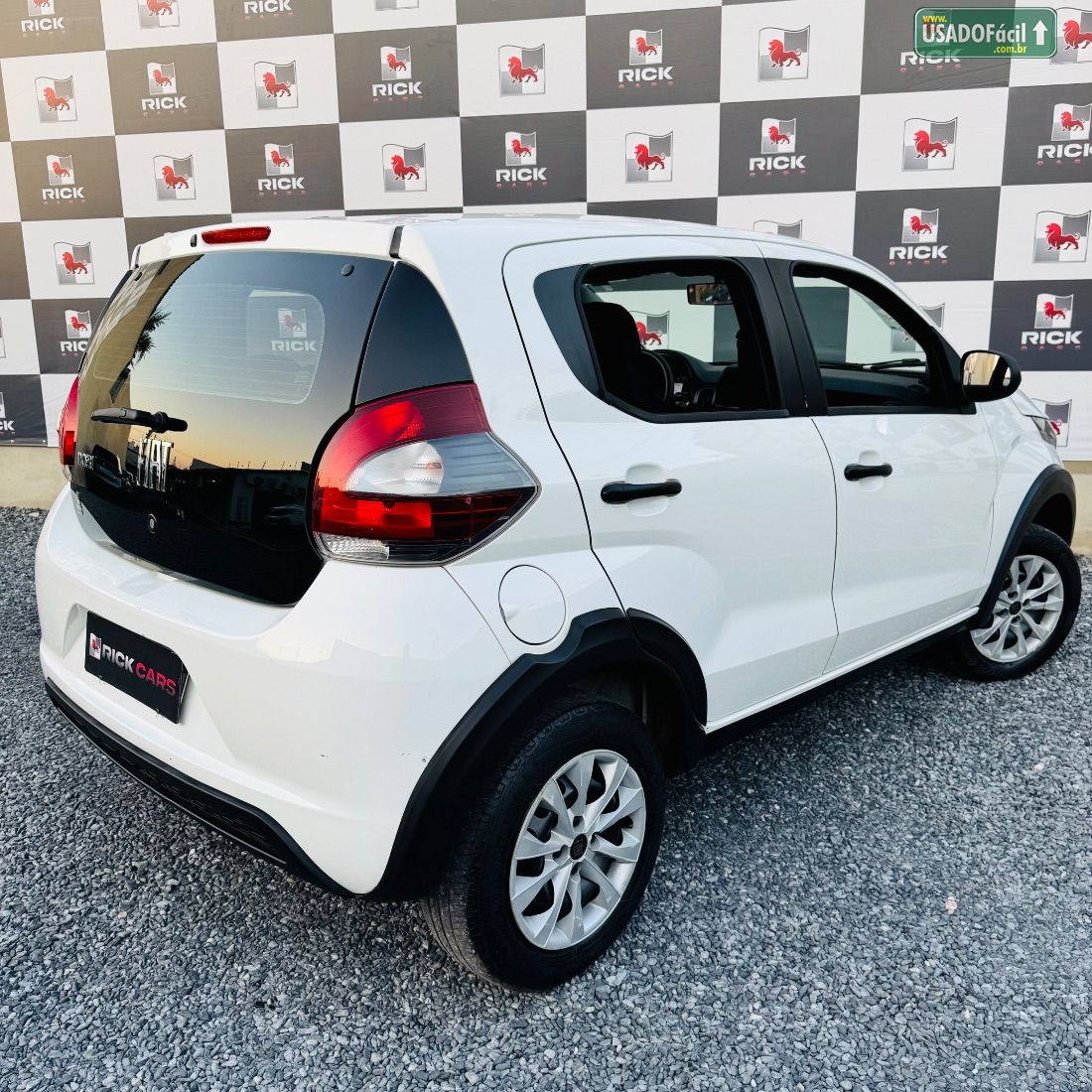 Fiat Mobi Like Flex 2022/2023 — foto 6 de 22
