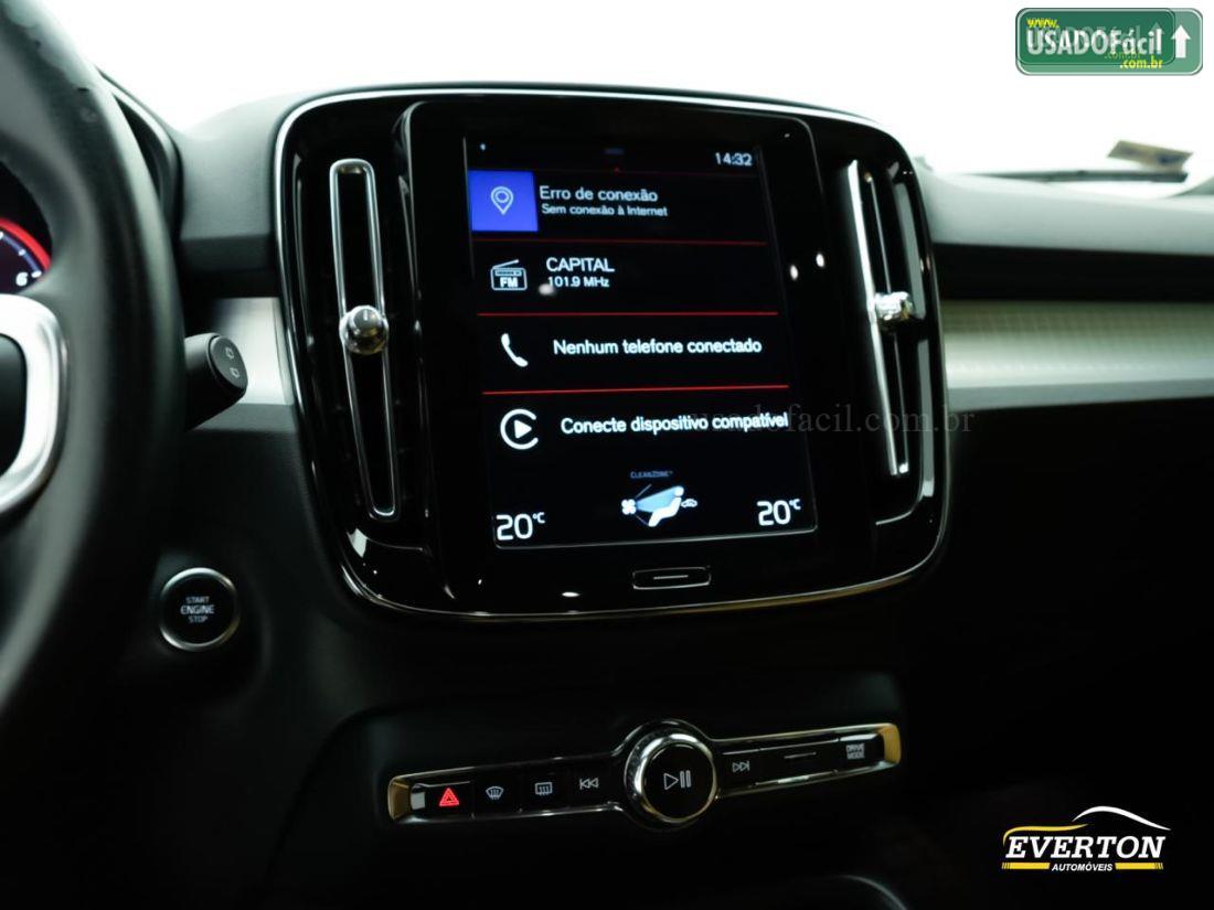 VOLVO Volvo XC 40 T-5 Momentum 2.0 252cv AWD 2019/2020 — foto 17 de 23