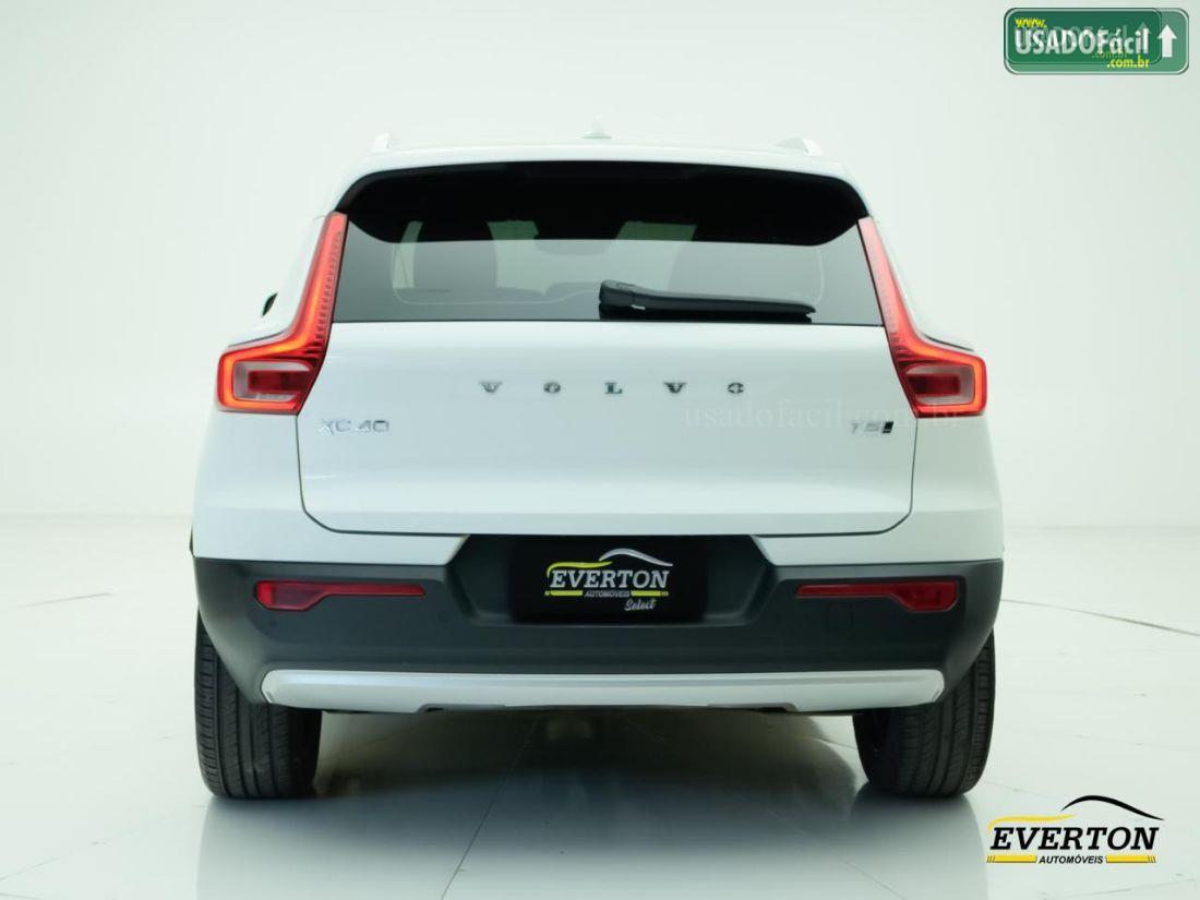 VOLVO Volvo XC 40 T-5 Momentum 2.0 252cv AWD 2019/2020 — foto 6 de 23