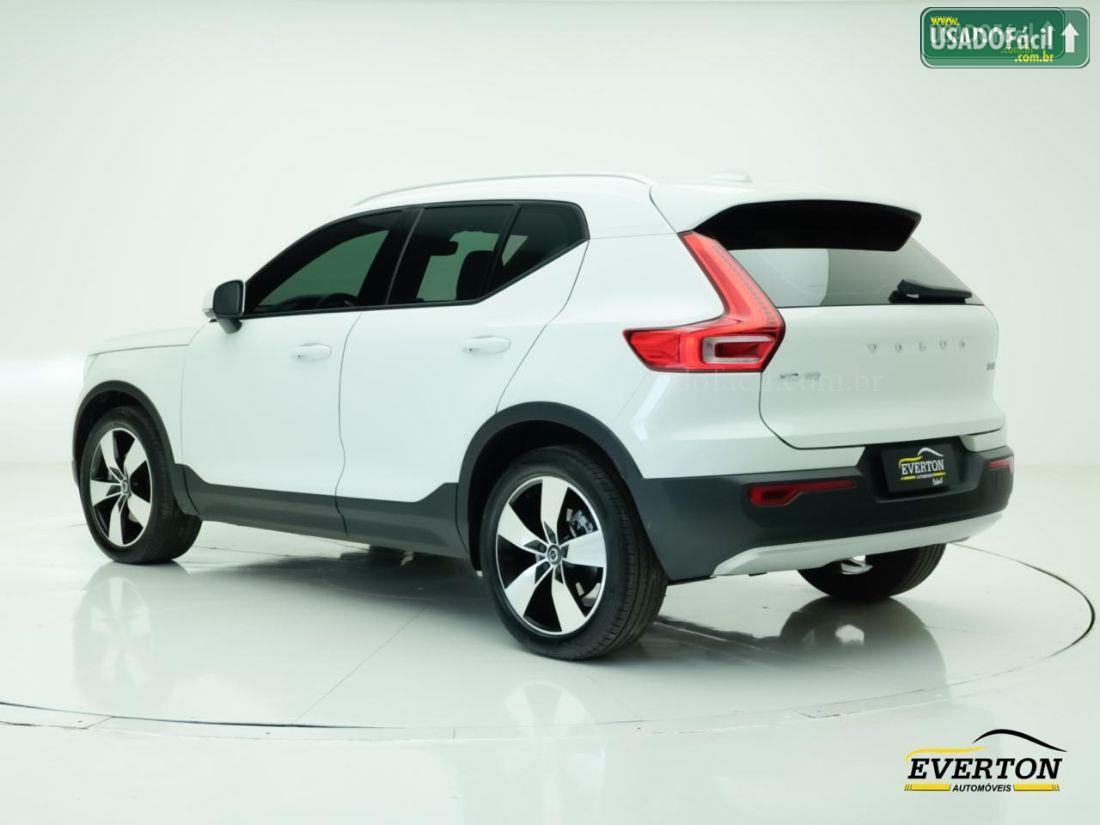 VOLVO Volvo XC 40 T-5 Momentum 2.0 252cv AWD 2019/2020 — foto 8 de 23