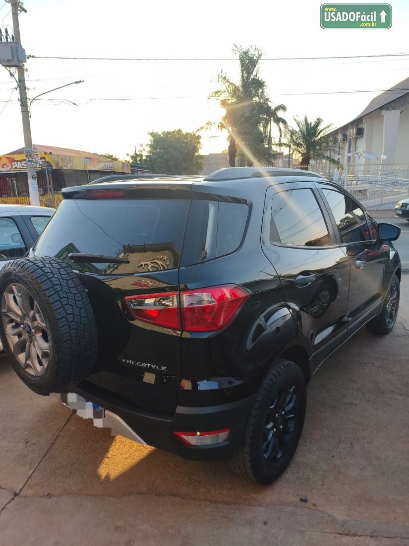 Ford EcoSport Freestyle 1.6 Flex 2014/2015 — foto 8 de 17
