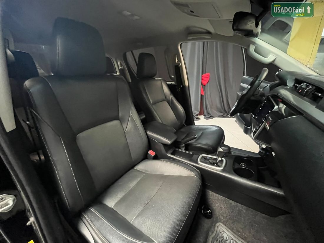 Toyota Hilux SRX CD 2.8 4x4 TDI Automático Diesel 2021/2022 — foto 16 de 20