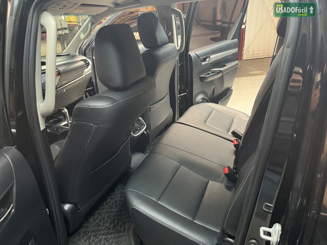 Toyota Hilux SRX CD 2.8 4x4 TDI Automático Diesel 2021/2022 — foto 18 de 20