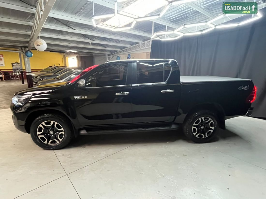 Toyota Hilux SRX CD 2.8 4x4 TDI Automático Diesel 2021/2022 — foto 4 de 20