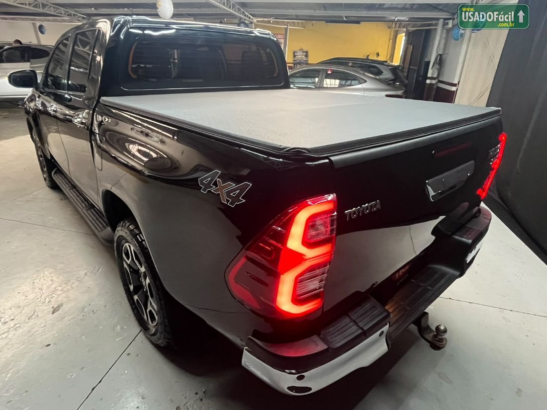 Toyota Hilux SRX CD 2.8 4x4 TDI Automático Diesel 2021/2022 — foto 5 de 20