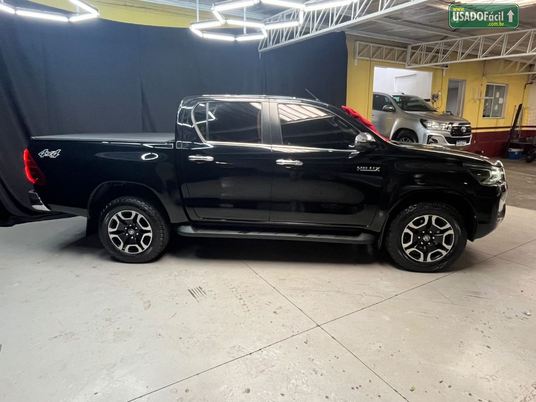 Toyota Hilux SRX CD 2.8 4x4 TDI Automático Diesel 2021/2022 — foto 8 de 20
