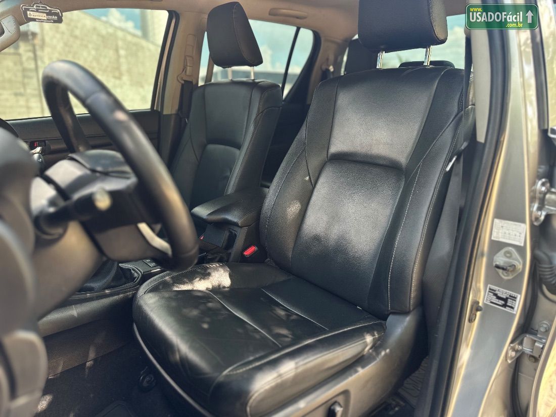 Toyota Hilux CD 2.8 4x4 Mecânico Diesel 2020/2020 — foto 12 de 16