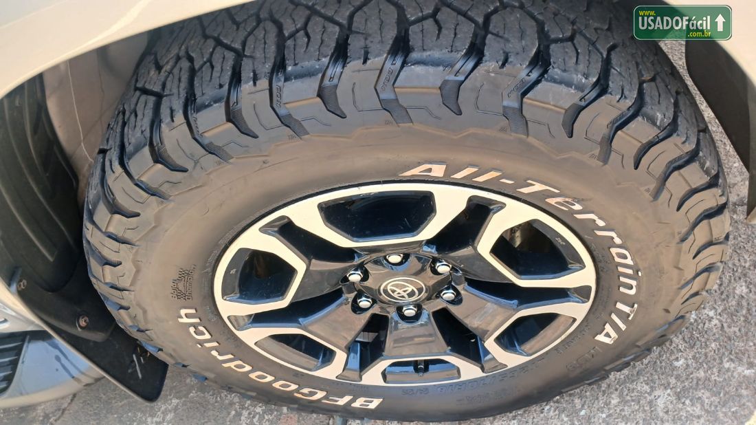 Toyota Hilux SRX CD 2.8 4x4 TDI Automático Diesel 2025/2025 — foto 18 de 18