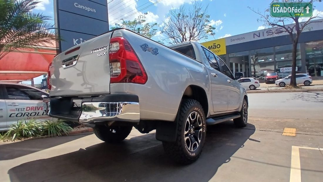 Toyota Hilux SRX CD 2.8 4x4 TDI Automático Diesel 2025/2025 — foto 7 de 18