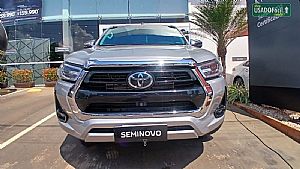 Toyota Hilux SRX CD 2.8 4x4 TDI Automático Diesel