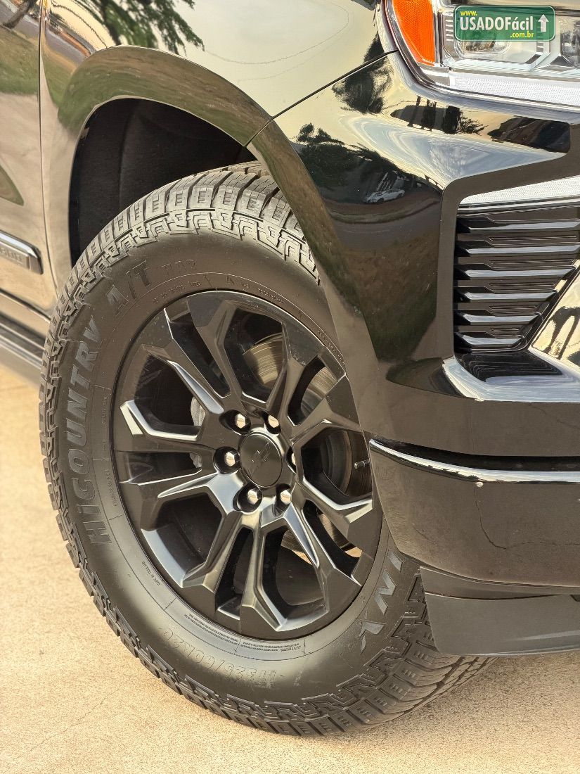 CHEVROLET/GM Silverado High Country 5.3 V8 AWD Automático 2024/2024 — foto 15 de 19