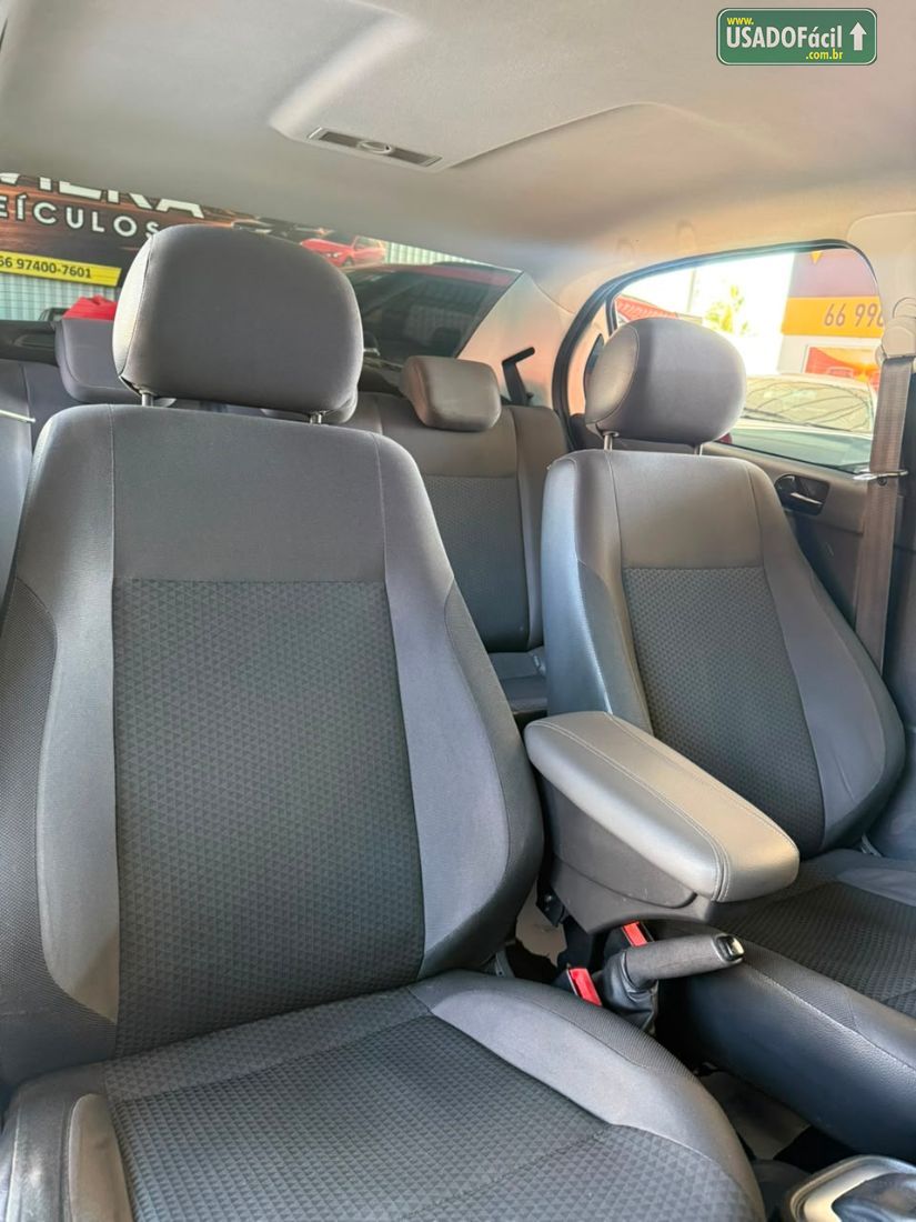Volkswagen Voyage 1.6 MSi Automático Flex 2021/2022 — foto 10 de 11