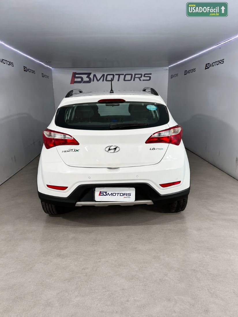 Hyundai HB20X Hatch Premium 1.6 Automático Flex 2013/2014 — foto 5 de 7