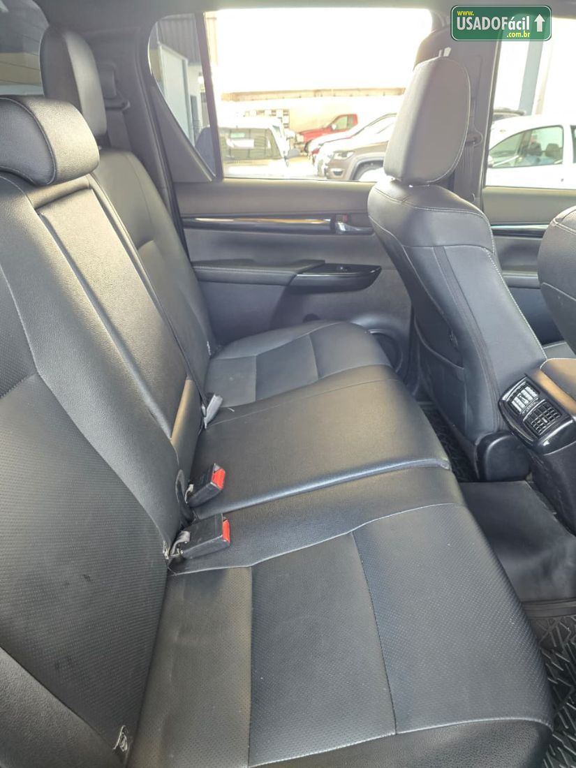 Toyota Hilux SRX CD 2.8 4x4 TDI Automático Diesel 2020/2020 — foto 7 de 11