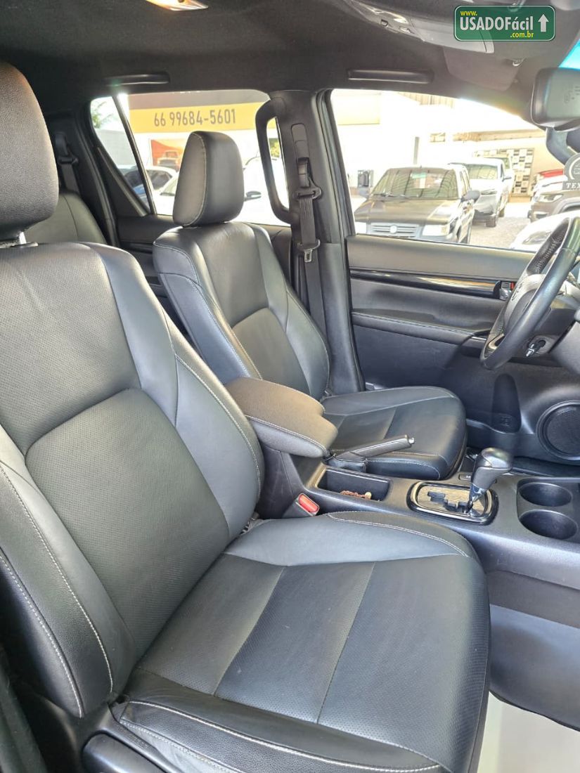 Toyota Hilux SRX CD 2.8 4x4 TDI Automático Diesel 2020/2020 — foto 9 de 11