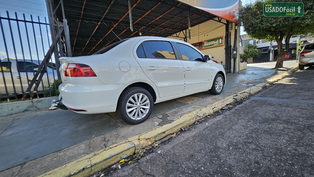 Volkswagen Voyage Comfortline 1.6 Total Flex 2015/2015 — foto 4 de 6