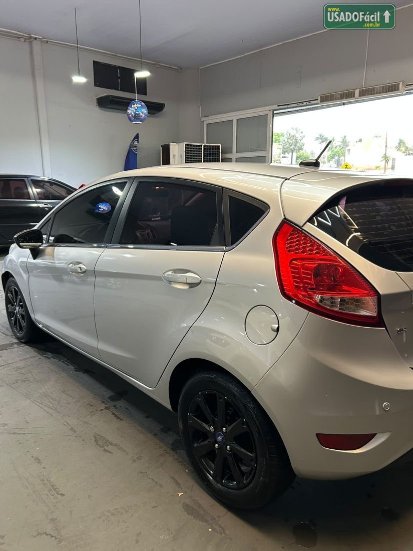 Ford Fiesta Hatch 1.6 Mecânico Flex 5P 2012/2013 — foto 4 de 8
