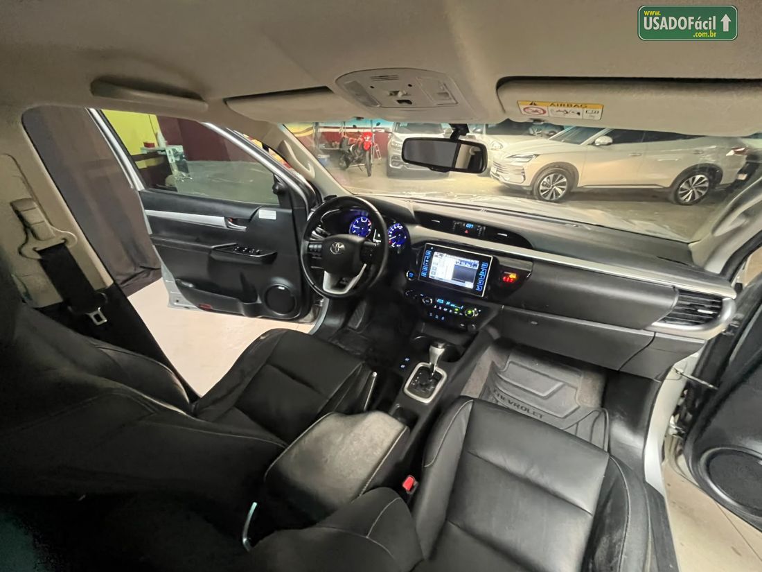 Toyota Hilux SRV CD 2.8 4x4 TDI Automático Diesel 2018/2019 — foto 16 de 17
