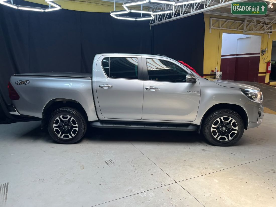 Toyota Hilux SRV CD 2.8 4x4 TDI Automático Diesel 2018/2019 — foto 8 de 17
