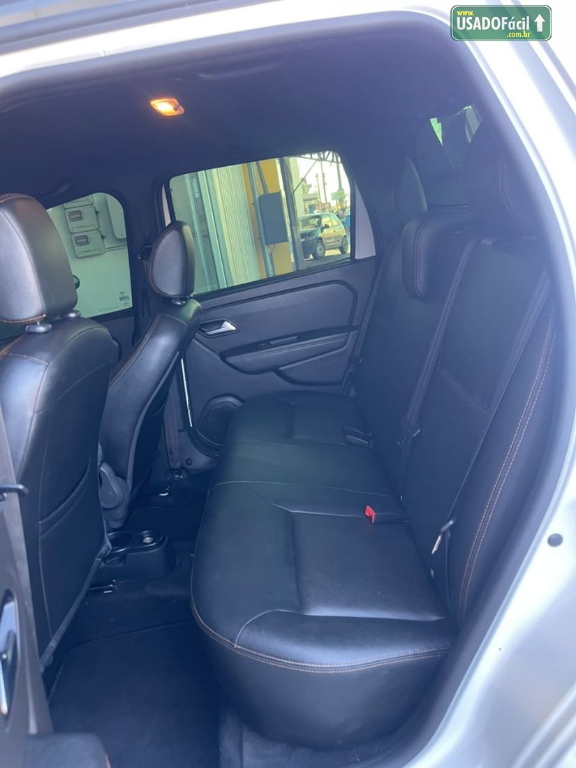 RENAULT DUSTER OROCH Outsider 1.3Tce Flex Automático 2022/2023 — foto 17 de 21
