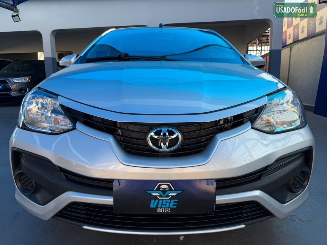 Toyota Etios Sedan XS 1.5 Mecânico Flex 2017/2018 — foto 2 de 9
