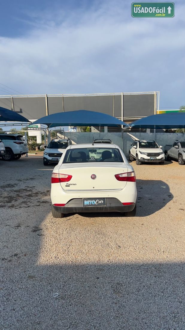Fiat Grand Siena Essence Dualogic 1.6 Flex 2013/2014 — foto 4 de 11