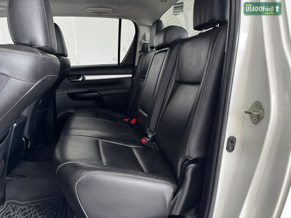 Toyota Hilux SR CD 2.8 4X4 TDI Automático Diesel 2024/2024 — foto 11 de 12
