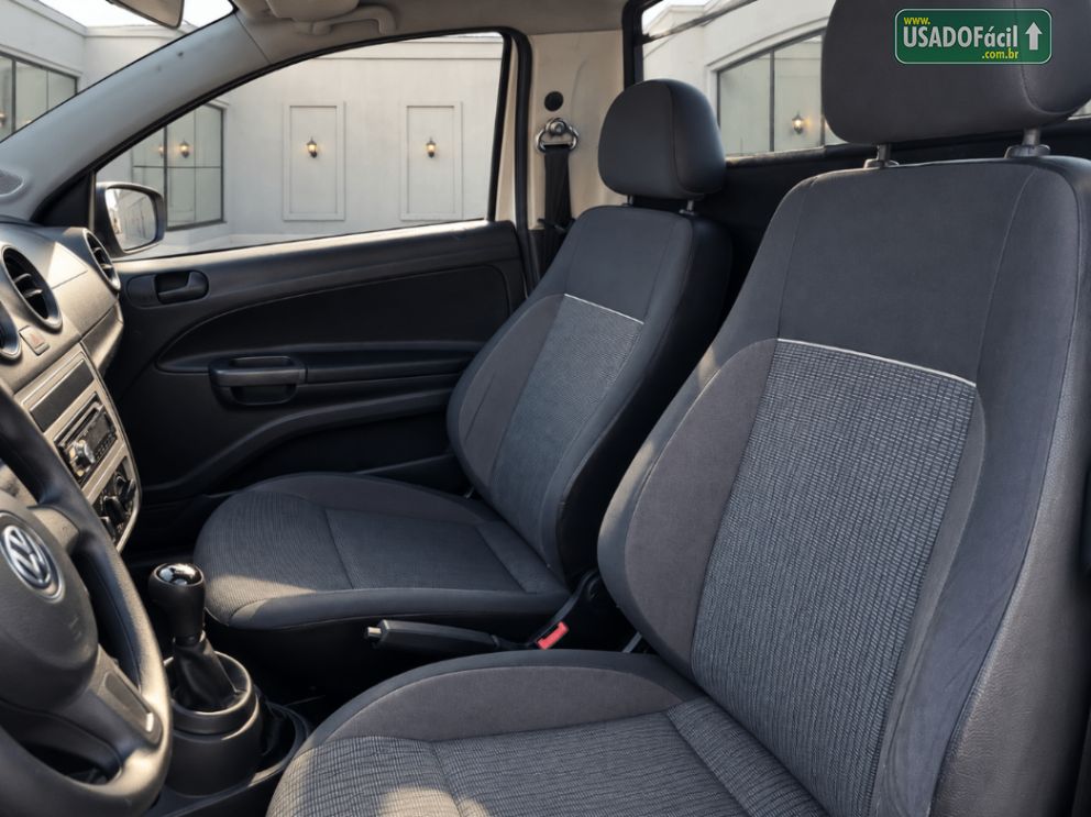 Volkswagen Saveiro CS 1.6 Mi Total Flex 2013/2014 — foto 6 de 8