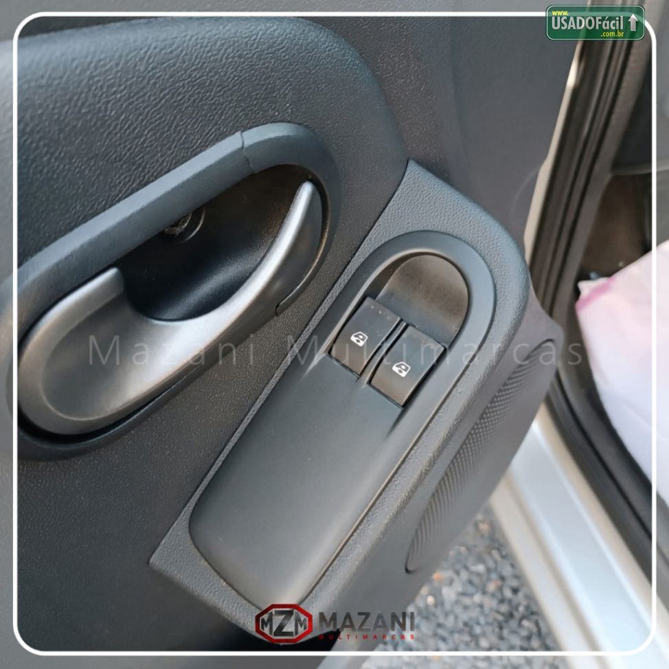 Renault Sandero Expression 1.6 Hi-Flex 5P 2013/2013 — foto 14 de 18