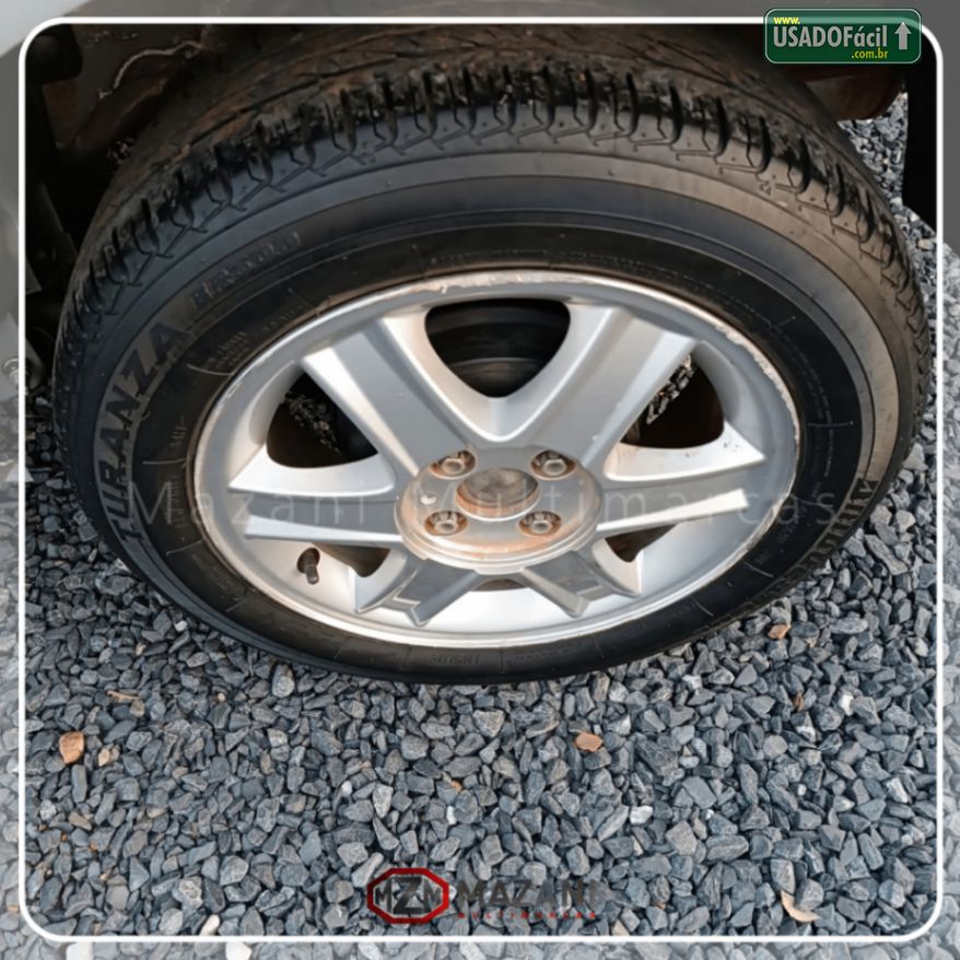 Renault Sandero Expression 1.6 Hi-Flex 5P 2013/2013 — foto 15 de 18