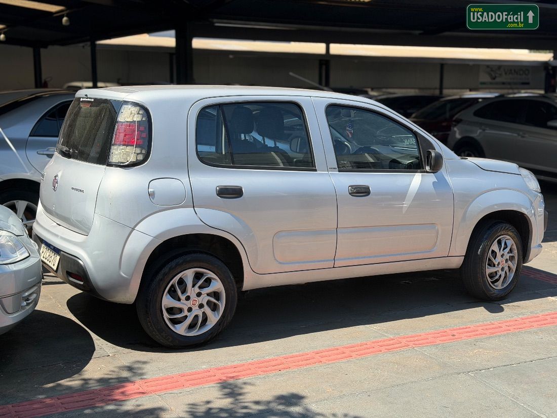 Fiat Uno Attractive 1.0 Flex 5P 2017/2017 — foto 3 de 4