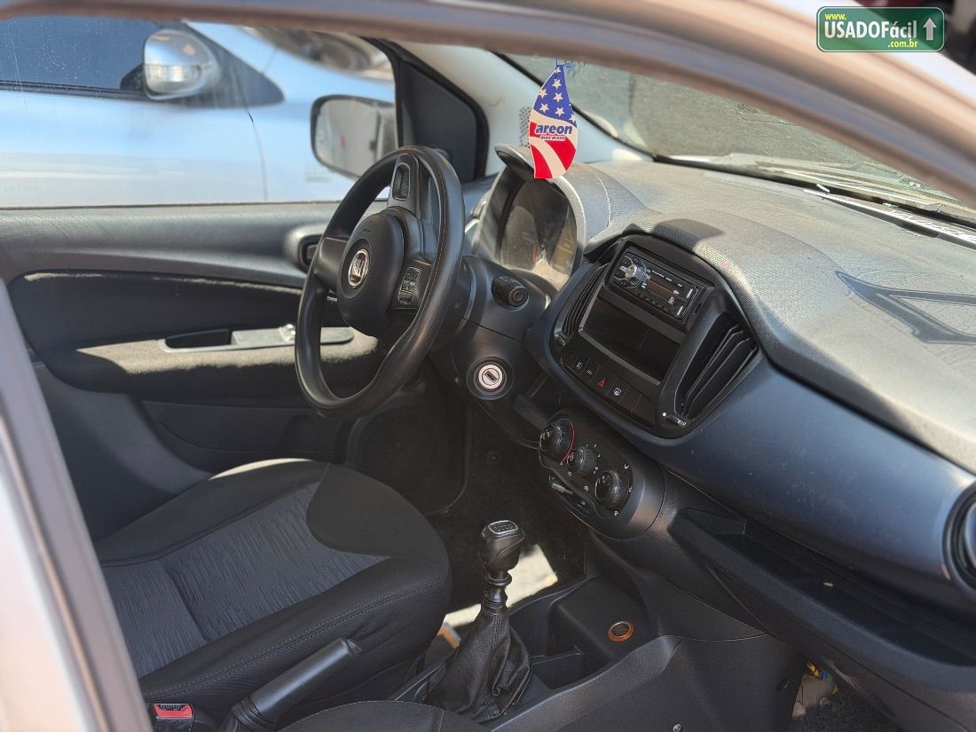 Fiat Uno Attractive 1.0 Flex 5P 2017/2017 — foto 4 de 4