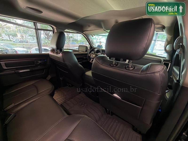 RAM Ram Classic Laramie Night Edition 5.7 4X4 Automático 2022/2022 — foto 13 de 14