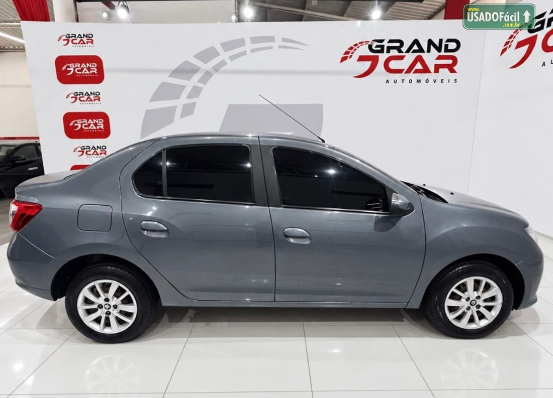 Renault Logan Expression 1.0 Hi-Flex 2015/2016 — foto 4 de 8