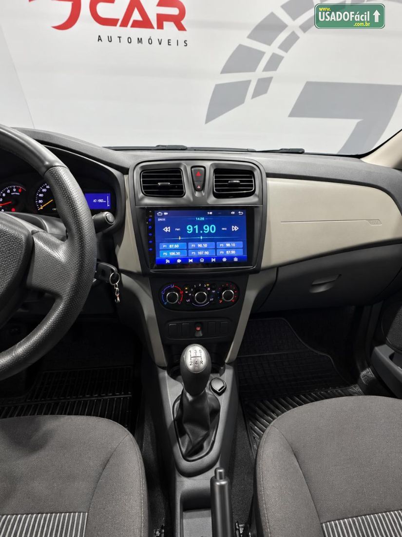 Renault Logan Expression 1.0 Hi-Flex 2015/2016 — foto 6 de 8