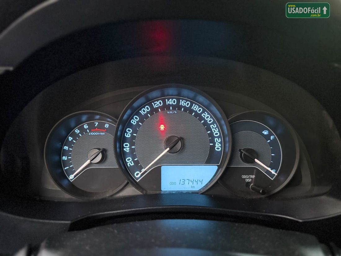 Toyota Corolla GLi 1.8 Automático Flex 2014/2015 — foto 10 de 16
