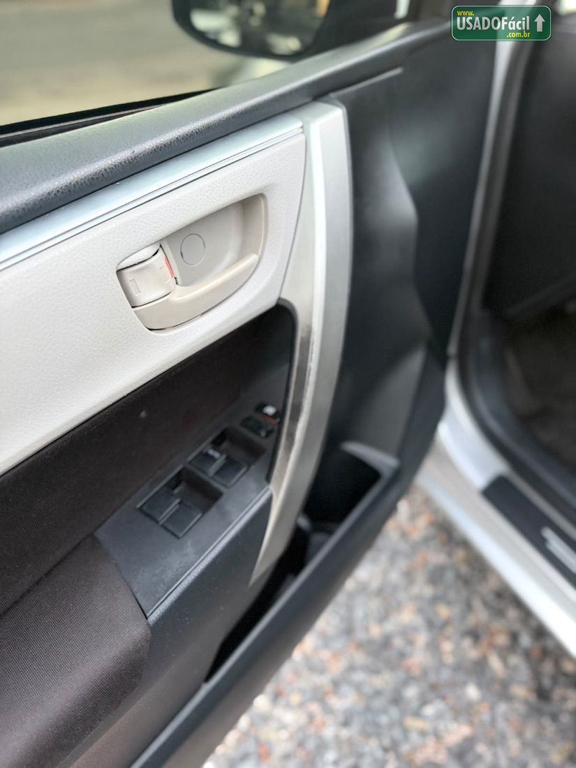 Toyota Corolla GLi 1.8 Automático Flex 2014/2015 — foto 7 de 16