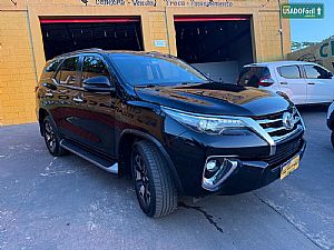 Toyota Hilux SW4 SRX 2.8 4x4 TDI Automático Diesel