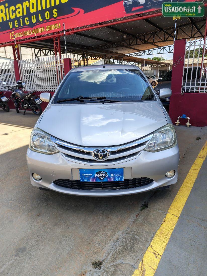 TOYOTA Etios Hatch XLS 1.5 Mecânico Flex 2013/2013 — foto 6 de 11