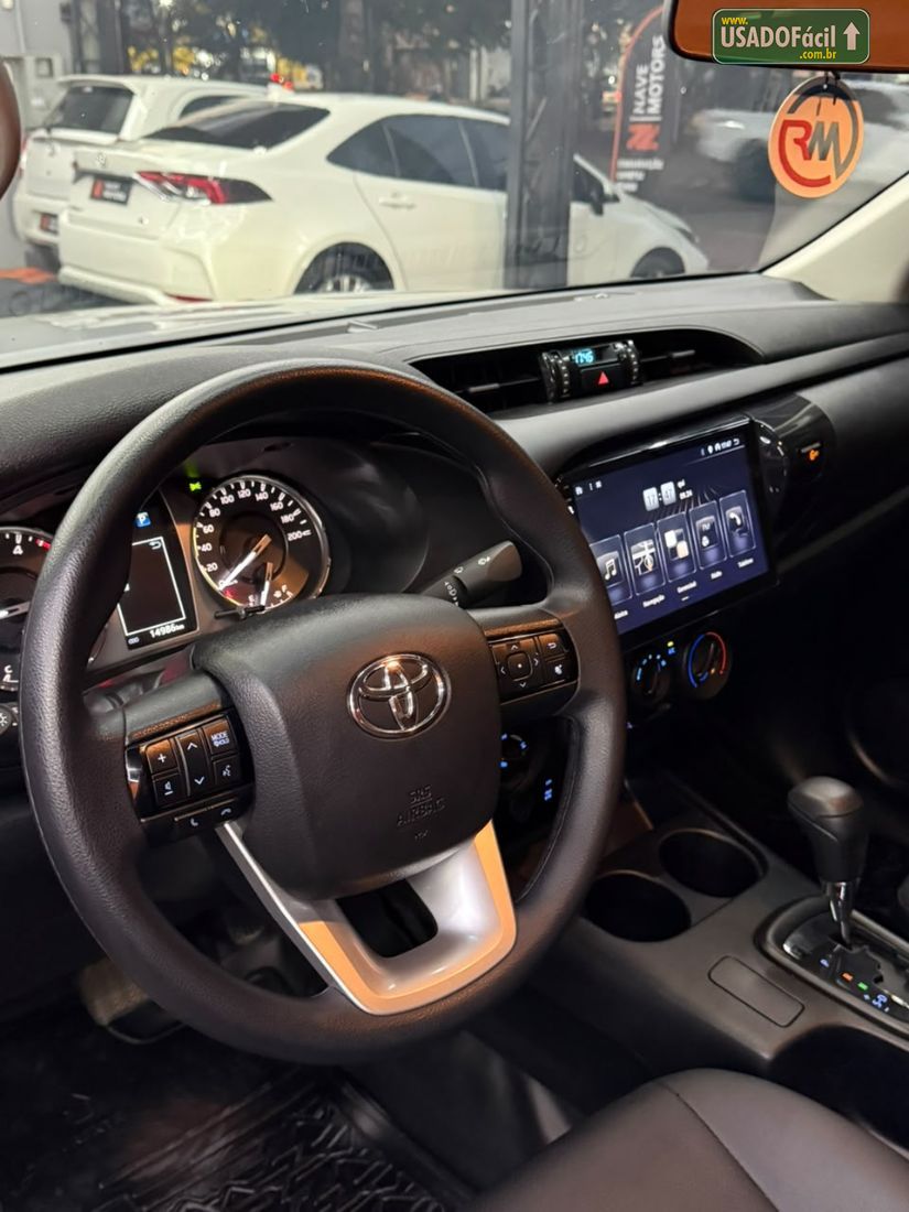 Toyota Hilux CS 4x4 2.8 TDI Automático Diesel 2025/2026 — foto 10 de 14