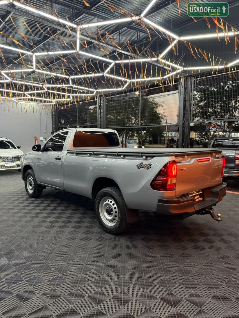 Toyota Hilux CS 4x4 2.8 TDI Automático Diesel 2025/2026 — foto 6 de 14